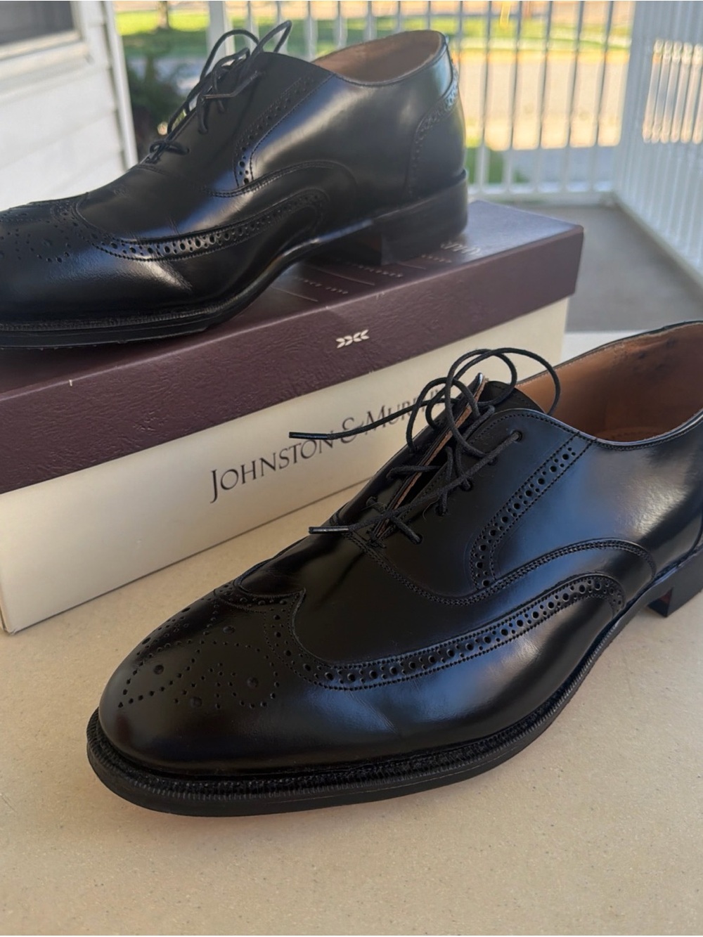 Johnston & Murphy Black Leather Brogue Wingtip Oxford Size 10 , USA